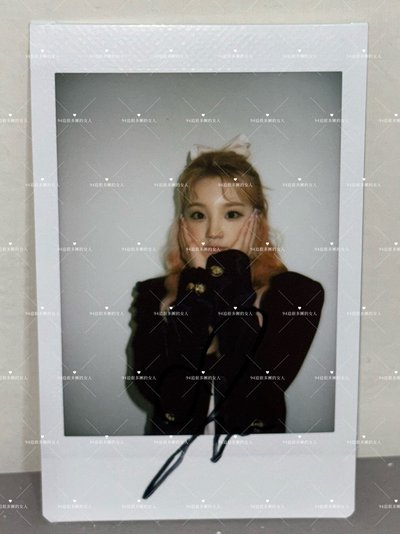 YUQI三期會員禮 已公開簽名拍立得