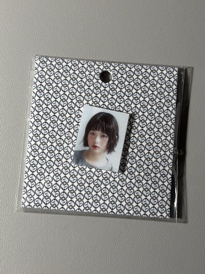 Newjeans Hanni 手燈扣