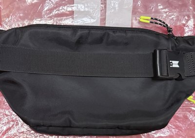 BTS MIC DROP 側背包