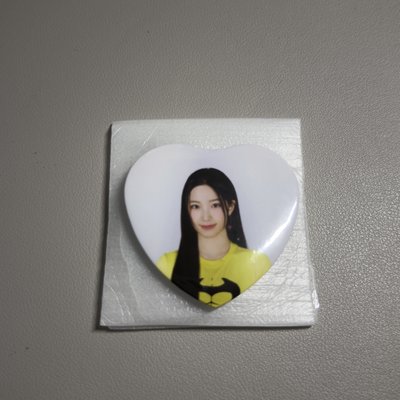 一葉愛心徽章