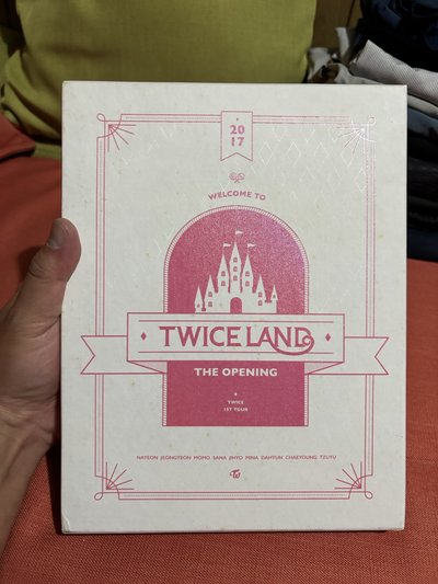 TWICELAND THE OPENING