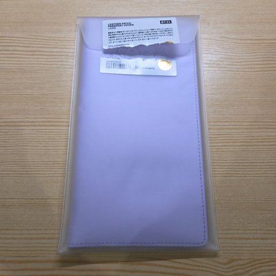 BT21 minini LEATHER PATCH 護照套[LARGE] (COOKY)