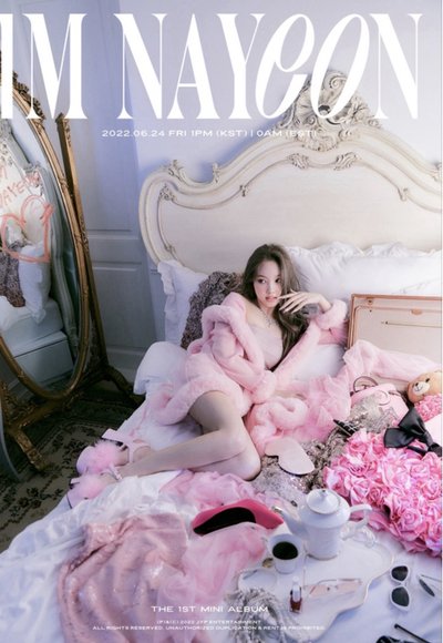 娜璉solo IM NAYEON 美版親簽 明信片