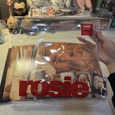 朴彩英 ROSÉ - SOLO專輯 [ROSIE] 全專