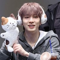 我有一隻貓叫小圓🐈‍⬛