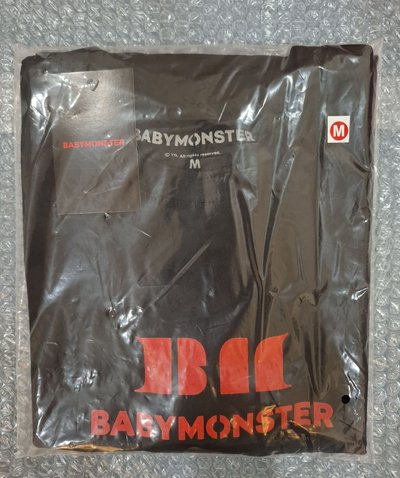 BABYMONSTER 25世巡黑T