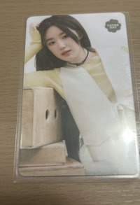 代言卡黃