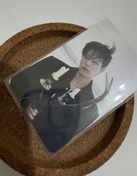 민