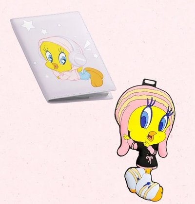 全新未拆 IU x Tweety護照套