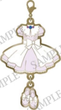 CLAMP展 服裝 吊飾 