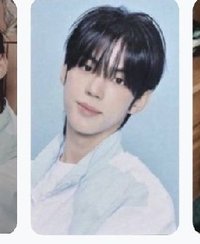 道勳 藍底側頭官拍（近景）