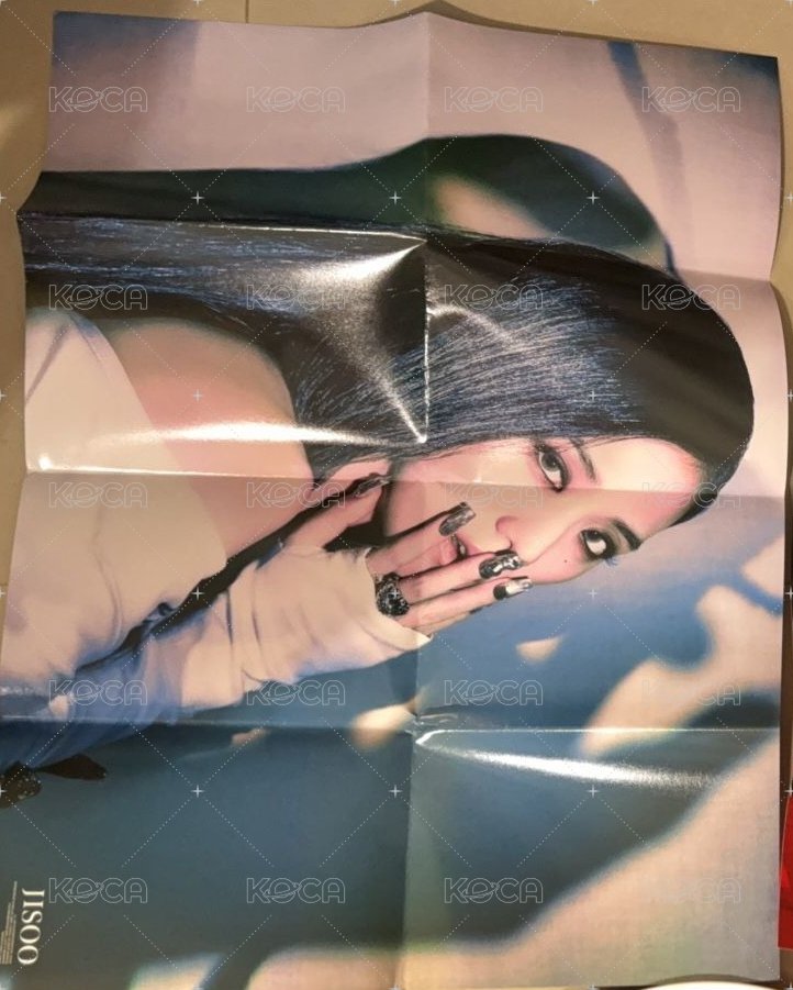 ME Black 首批限量雙面 海報  背面