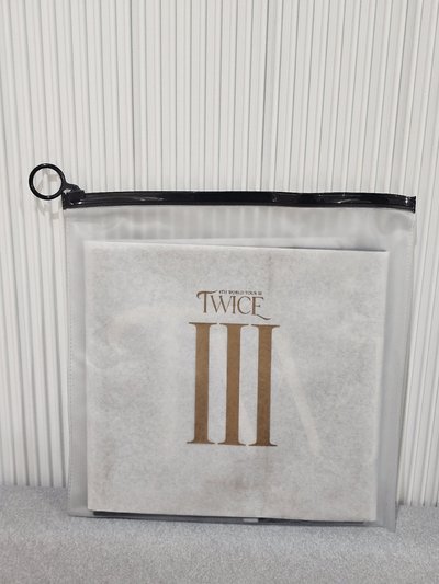 TWICE 四巡 官方手幅