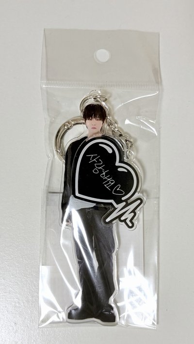 志焄🐶pulse on日巡第四彈壓克力吊飾