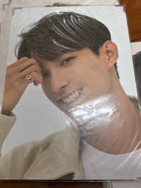 碩（臉部有損附圖）