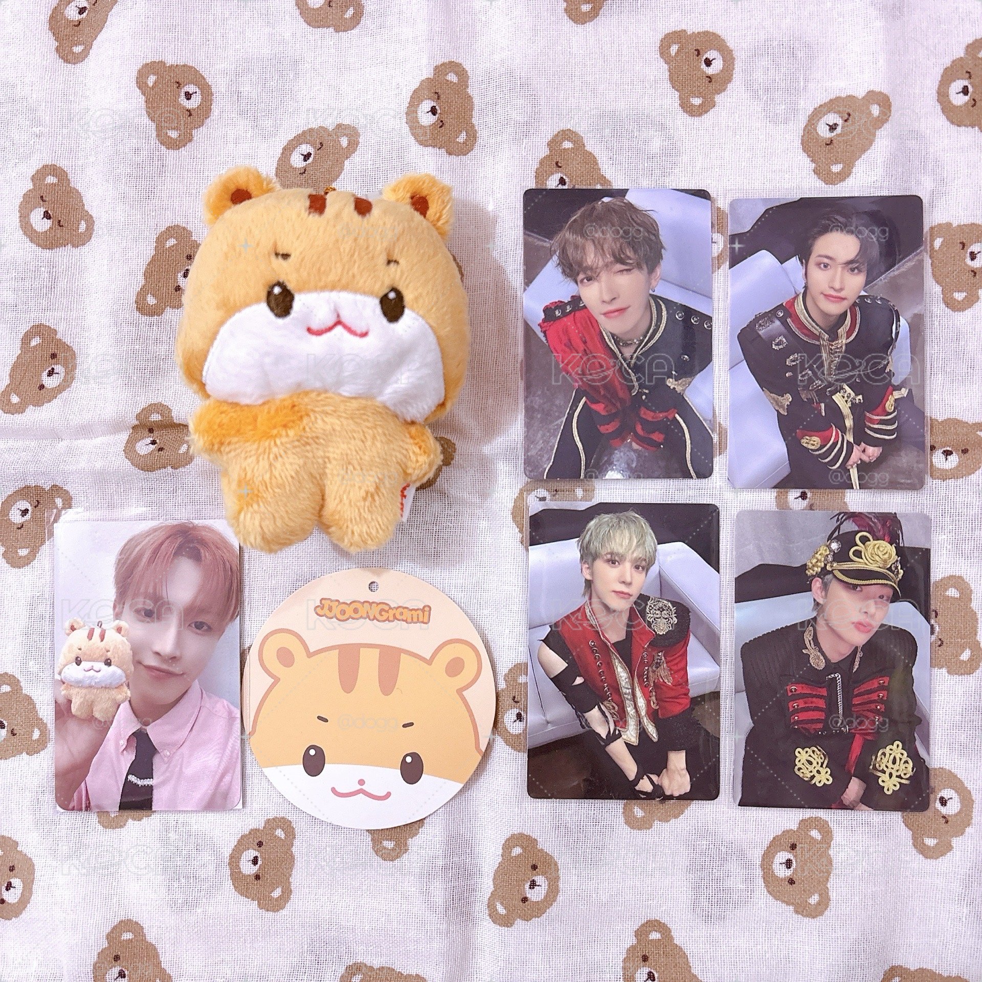 小盤 ATEEZ寶寶娃中拉米+坐坐中+一張中未拆專