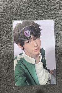 play hard  韓振pb專卡