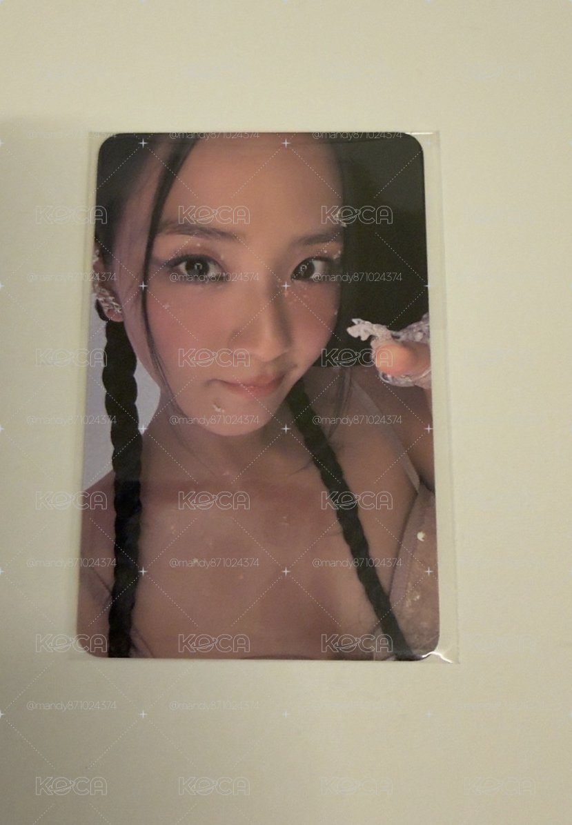 Jisoo YG 特典卡