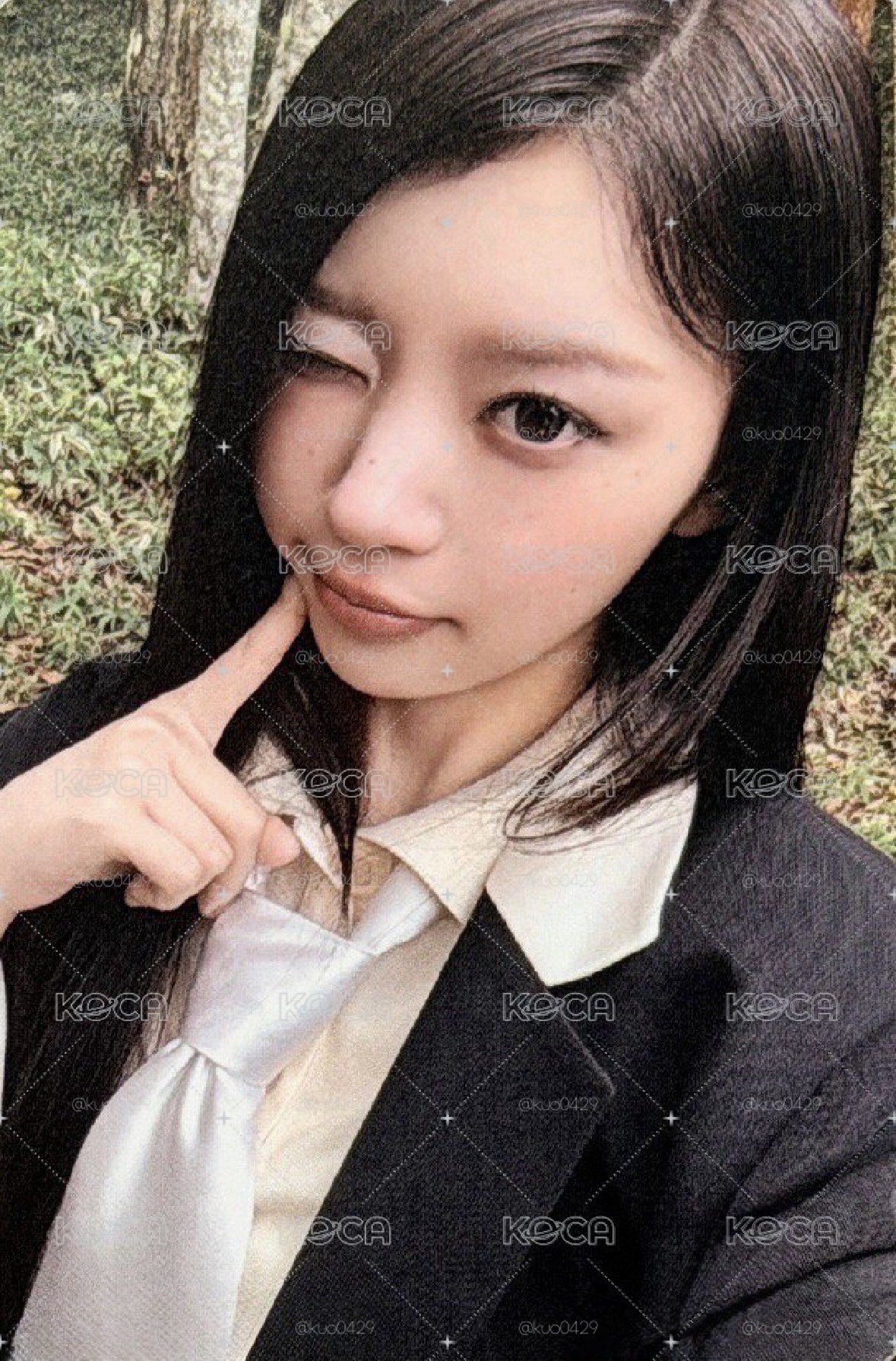 Illit yzy 2.0 幸運卡 萌