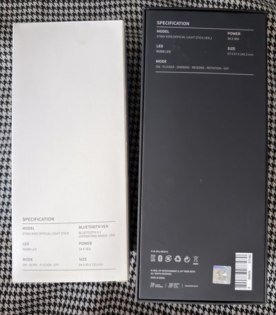 （現貨兩支一起出 一日內寄出）stray kids 一代+二代手燈 應援棒