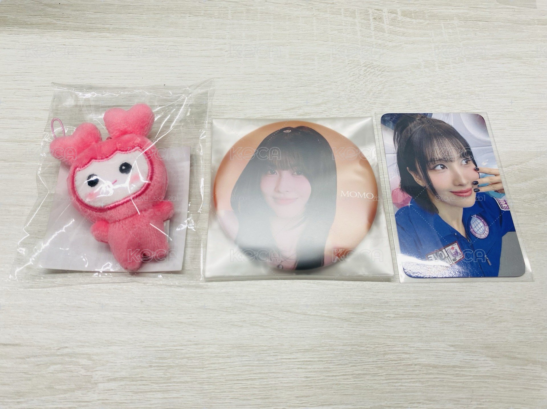 TWICE momo 豆豆眼娃set