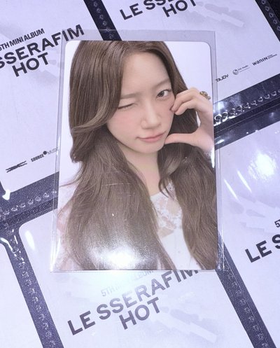 LE SSERAFIM 台北網銀簽售特典卡