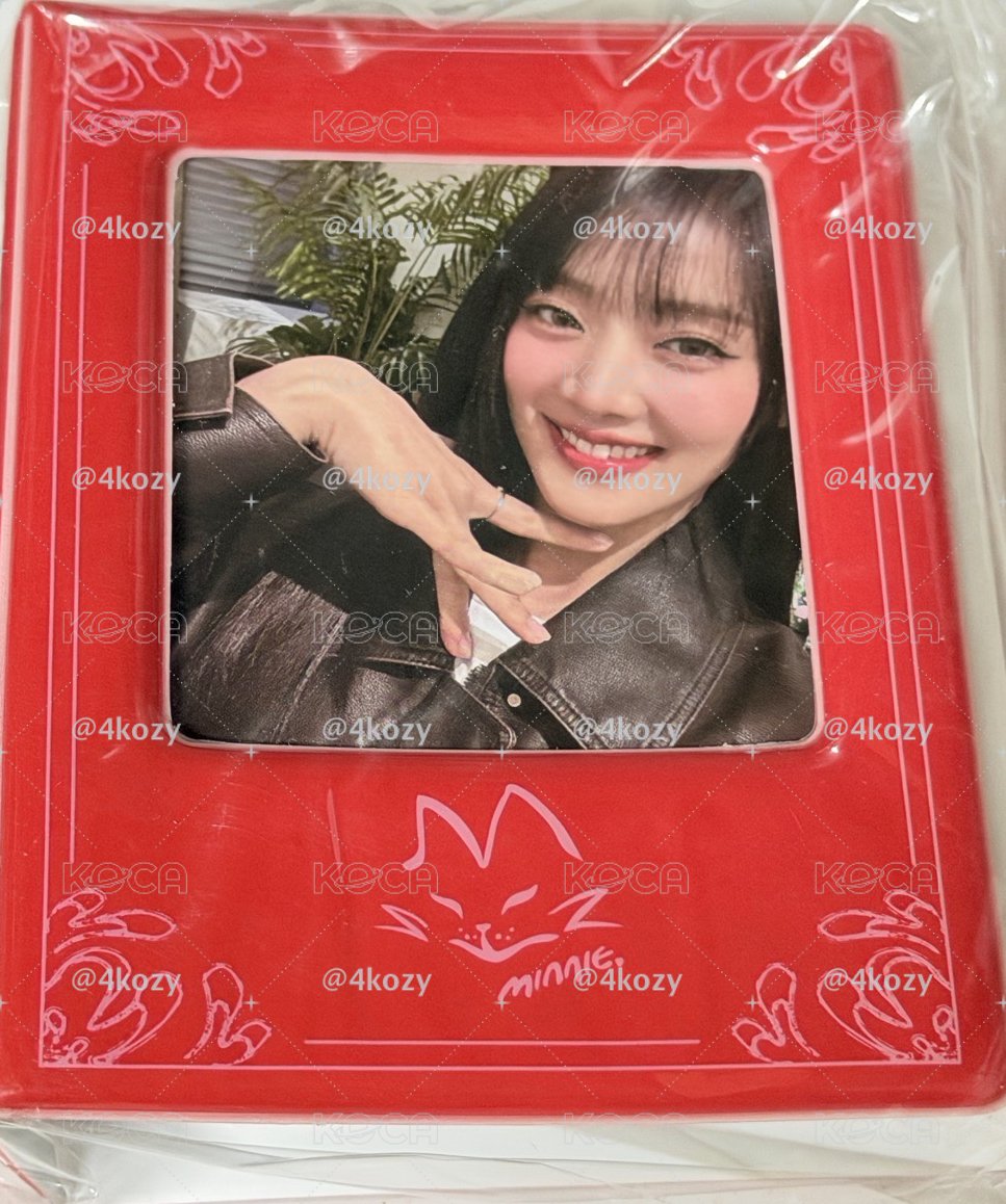 MINNIE HER快閃店卡冊