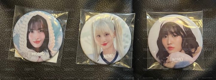 Twice momo徽章