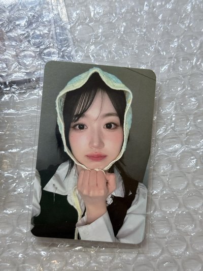 出遊少女嫄 中文卡背