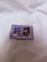 成旼