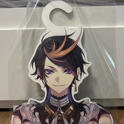 Luxiem 半週年衣架❤️🧡💛💙💜