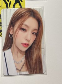 🔴小貓比心