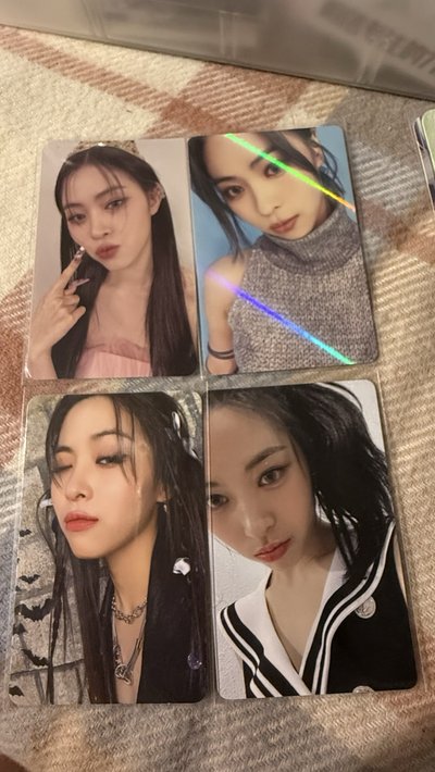 ITZY留真小卡