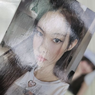 *一元起標活動*ILLIT Yunah兩張