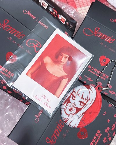Jennie x Miniso 拍立得吊飾-免包手