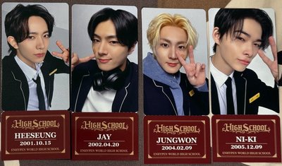 ENHYPEN WORLD 隨機卡/QQ人鑽石卡 校服/機長/吸血鬼