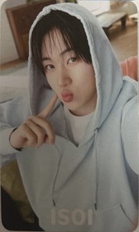 迷四 oy x isoi  代言卡 