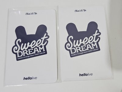 崔立于 HelloLive 簽售卡
