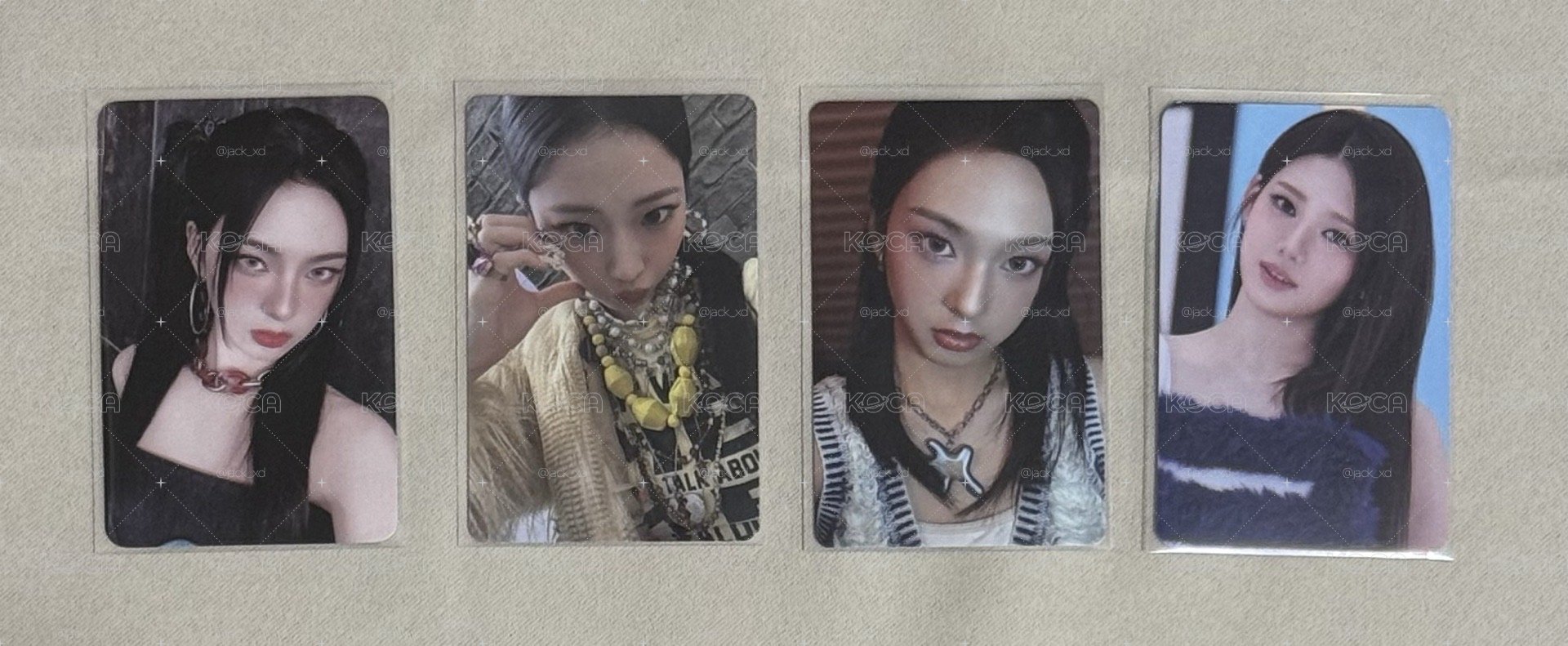 BABYMONSTER小卡