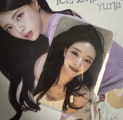 ITZY 有娜 打歌卡