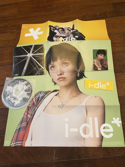 （🏰現貨）I-dle 日專 寫真版 海報版 JC版