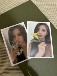 呈什雜誌中背 拿花薇娟（需多帶💗賣場）
