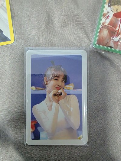 TWICE 志效卡