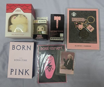 Blackpink Rose 睡衣肉與大頭殻吊飾5件組  ，JUMP肉＆長腿肉6件組，肉年曆吊飾小娃6件組