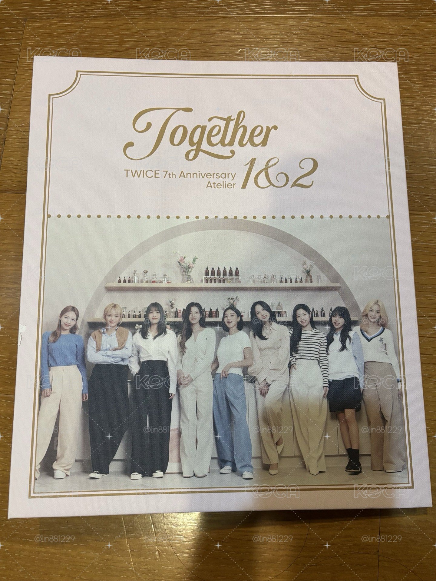 TWICE卡冊