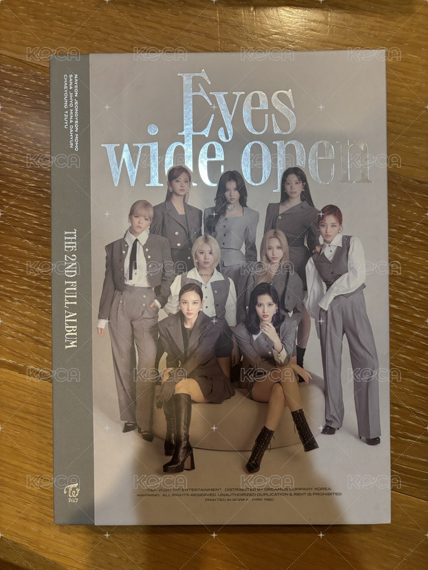 Eyes Wide Open灰