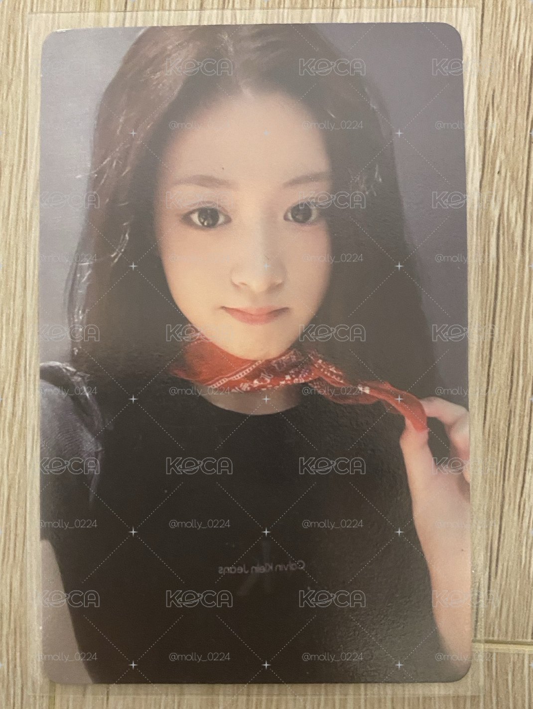 Drip 紅絲巾賢專卡