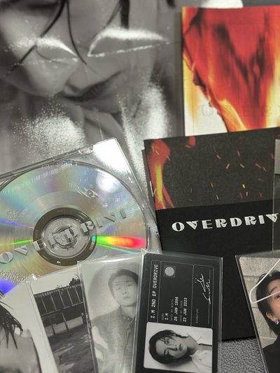 Overdrive藍版全專➕imvitation項鍊卡
