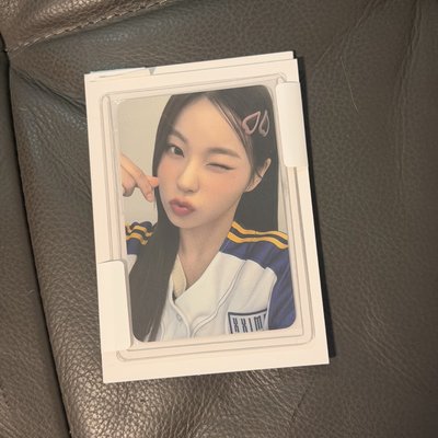 NMIXX 圭珍球衣 含卡