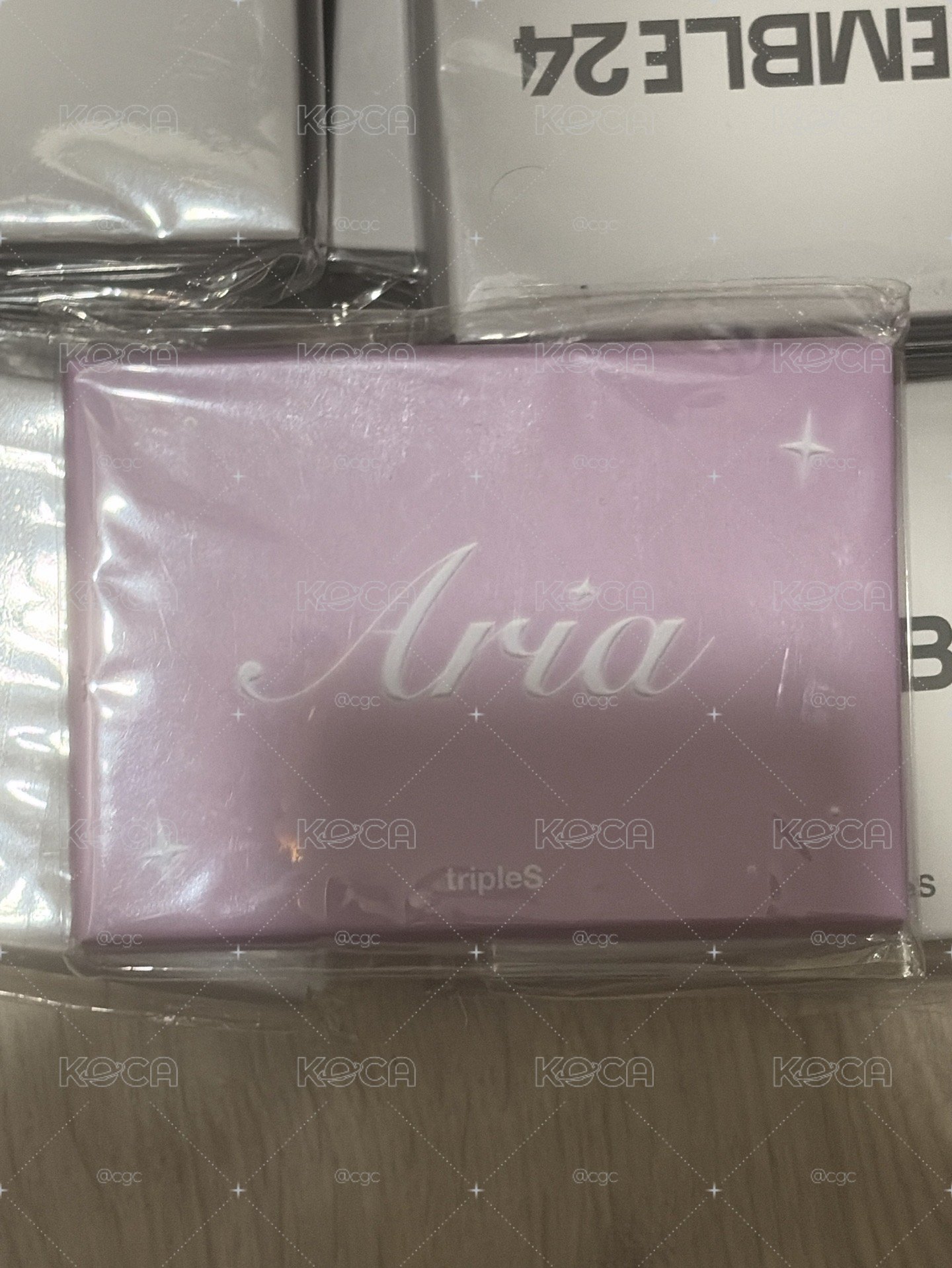 tripleS aria未拆專